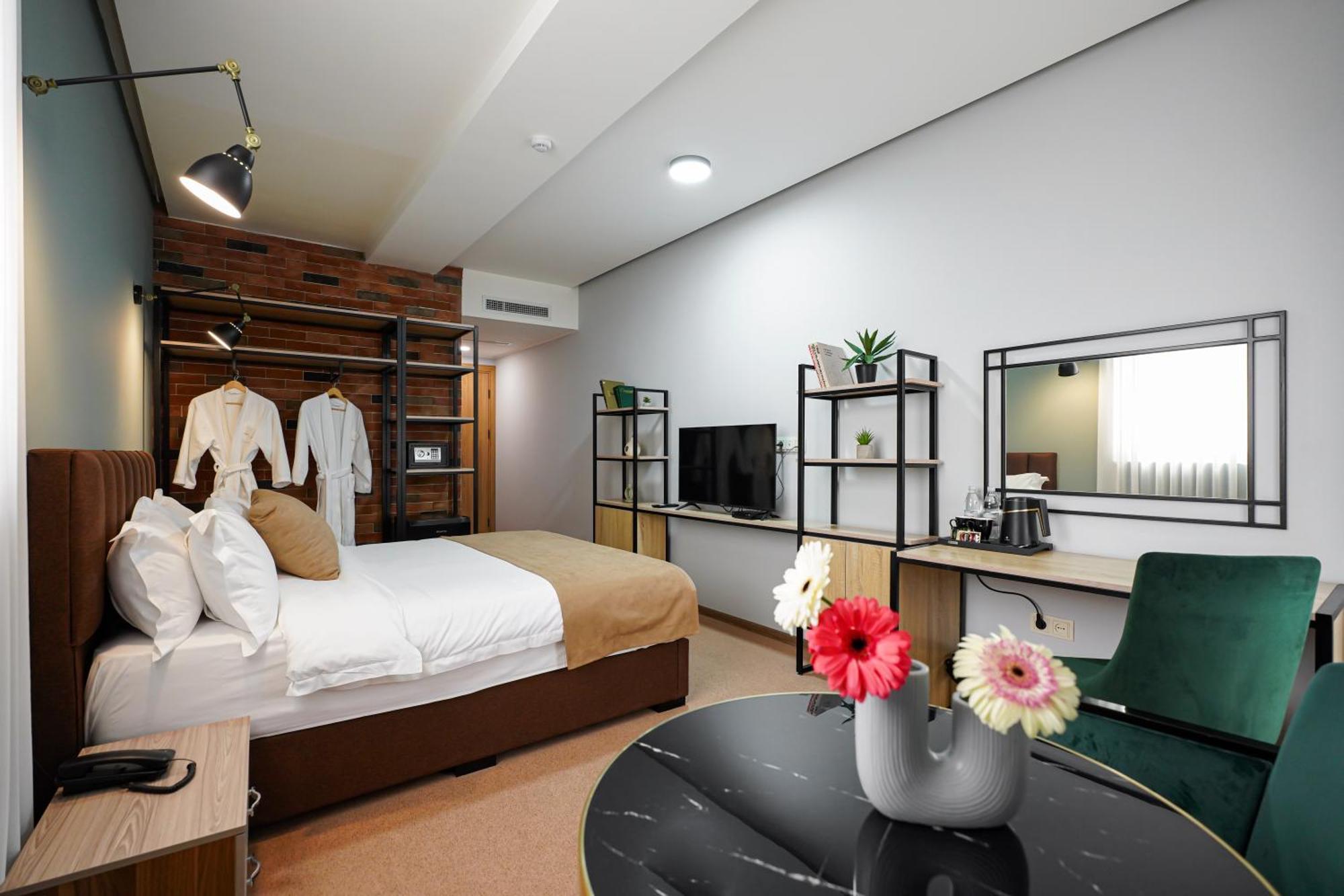 Felinger Collection Hotel & Spa เยเรวาน ภายนอก รูปภาพ